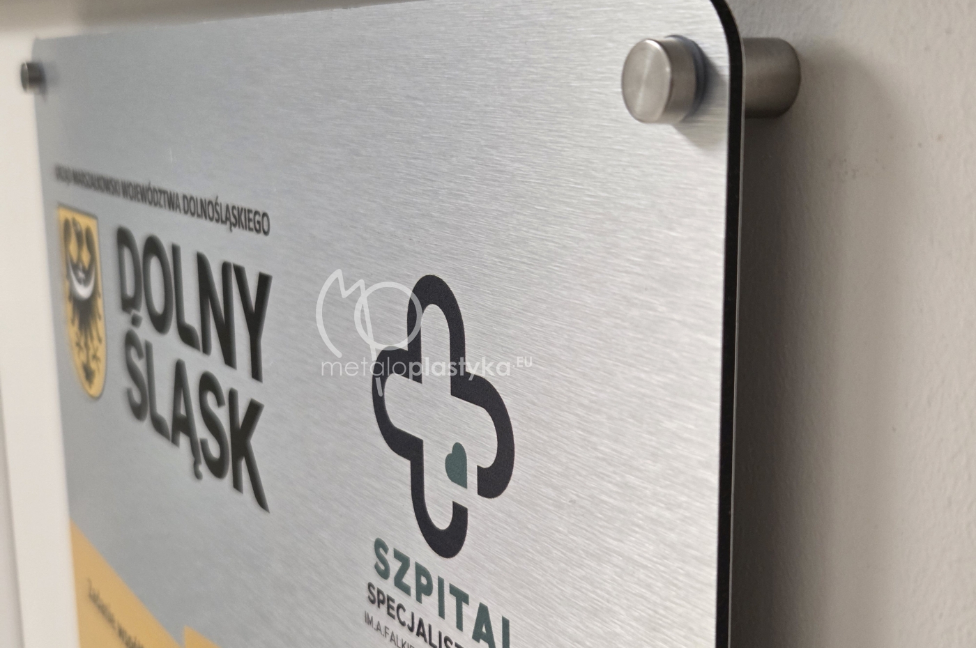 System informacji wizualnej Szpitala Falkiewicza we Wrocławiu