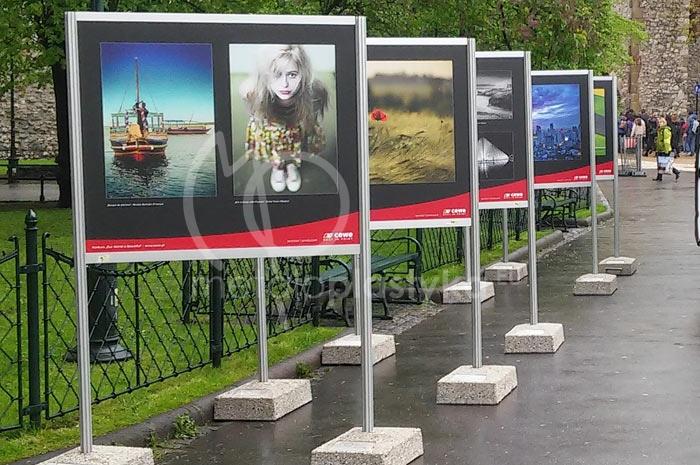 stelaż ekspozycyjny wystawienniczy OUTDOOR A Metaloplastyka