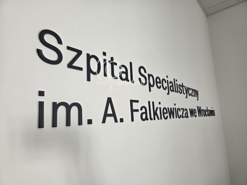 System informacji wizualnej Szpitala Falkiewicza we Wrocławiu