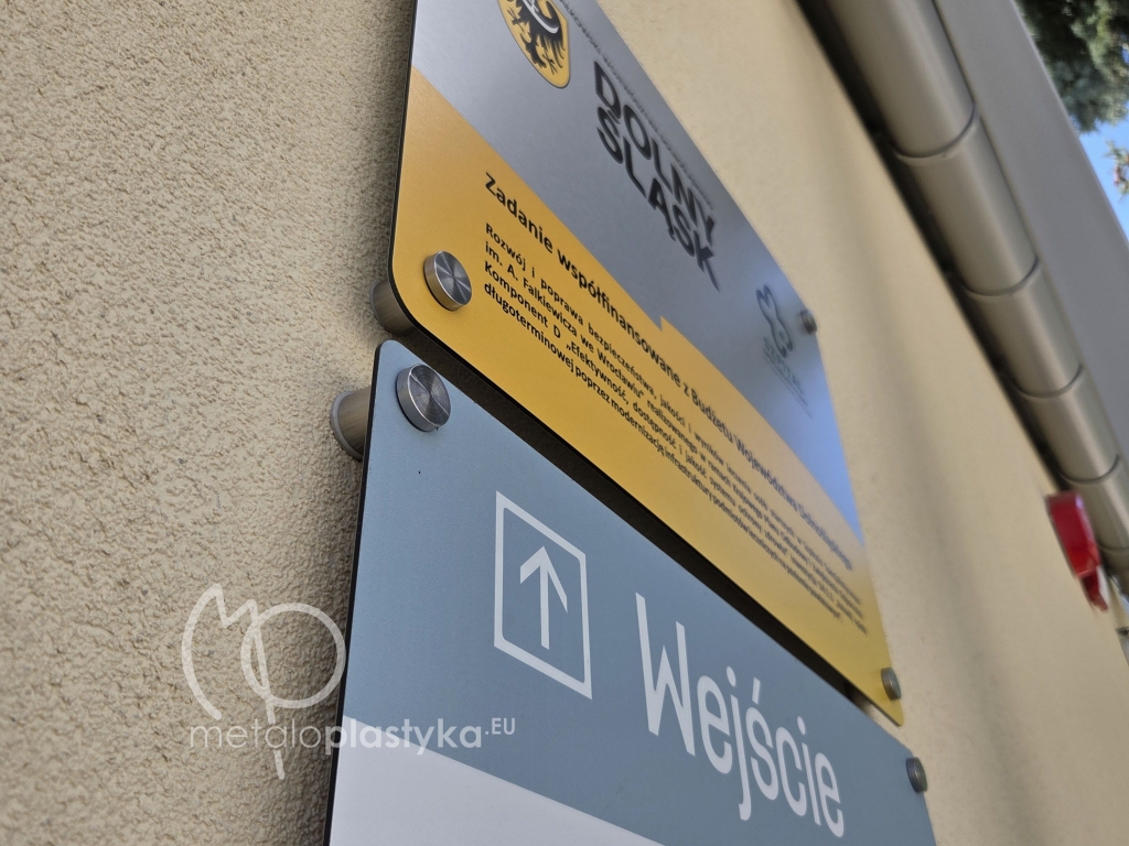 System informacji wizualnej Szpitala Falkiewicza we Wrocławiu