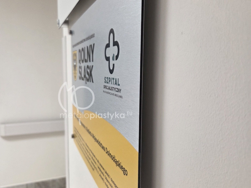 System informacji wizualnej Szpitala Falkiewicza we Wrocławiu