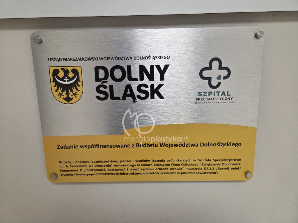 System informacji wizualnej Szpitala Falkiewicza we Wrocławiu