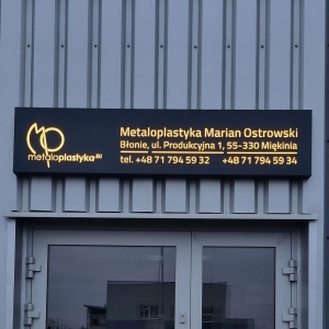 kaseton ze stali nierdzewnej Metaloplastyka